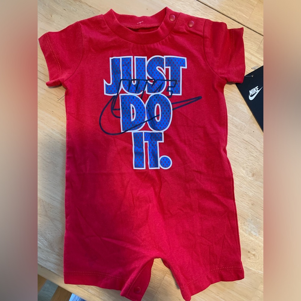 Nike boys romper size 3m